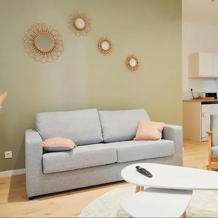 Appartements A Theme Clermont-Ferrand Extérieur photo
